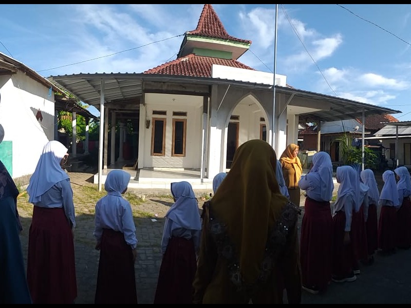 Upacara bendera, momen menanamkan rasa cinta tanah air dan disiplin sejak dini